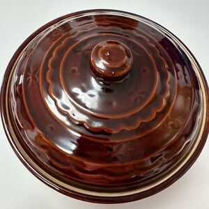 Glazed Brown Ceramic Covered Casserole - Classic Kitchen Bakeware